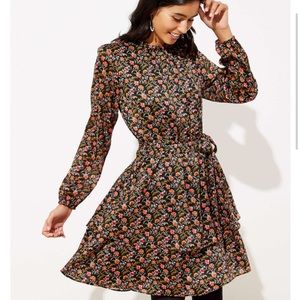 Petite LOFT floral dress! XSP